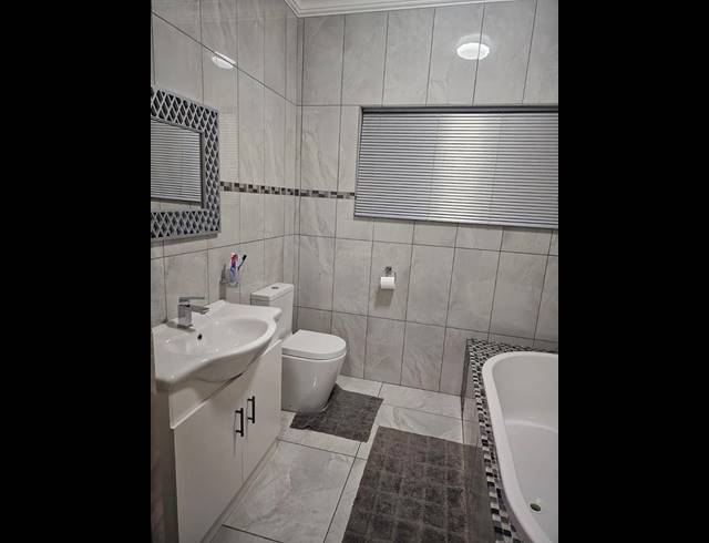 4 BEDROOM HOUSE FOR SALE IN AMANDASIG